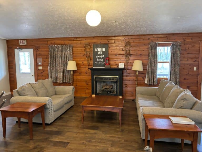 Sallateeska Inn at Lake Sallateeska Baptist Camp