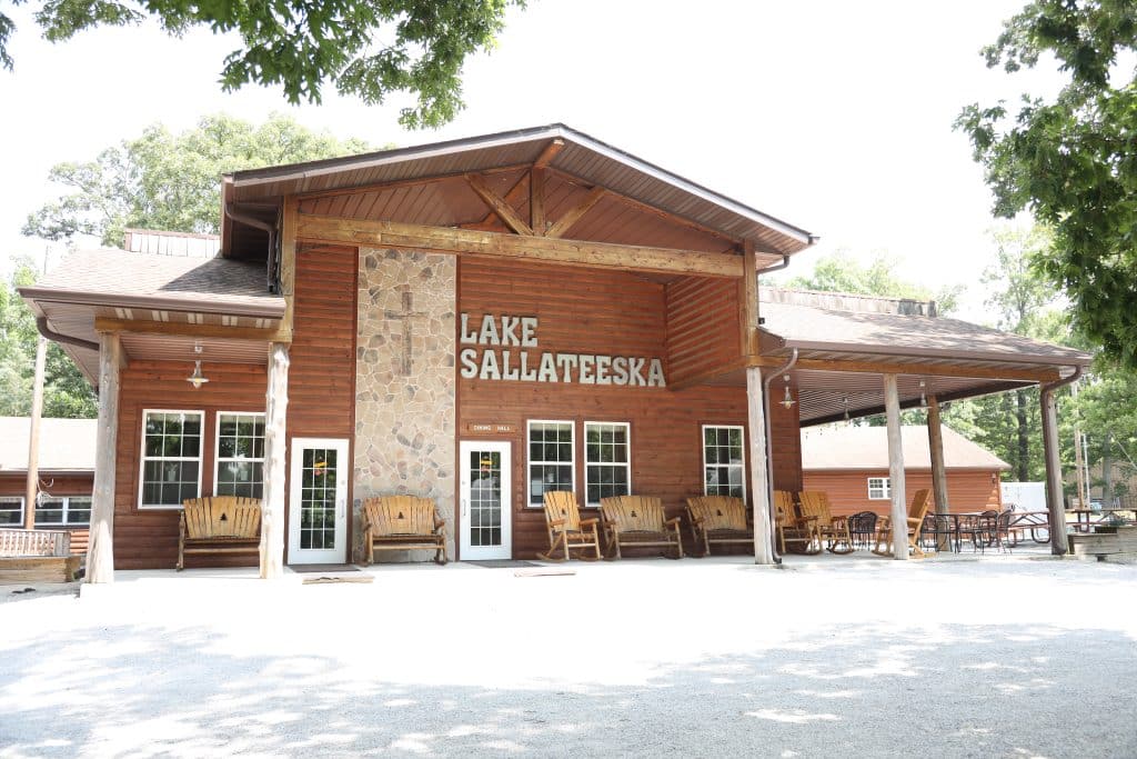 Lake Sallateeska dining hall